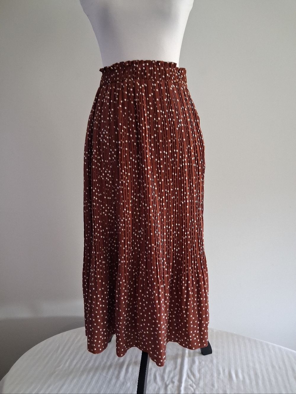 Brown Polka Dot Pleated Midi Skirt